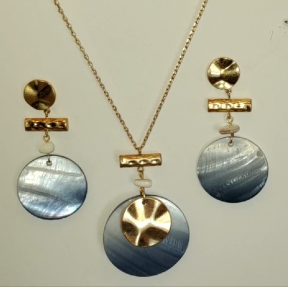 Necklace & Earring Set - Picture 4 of 11